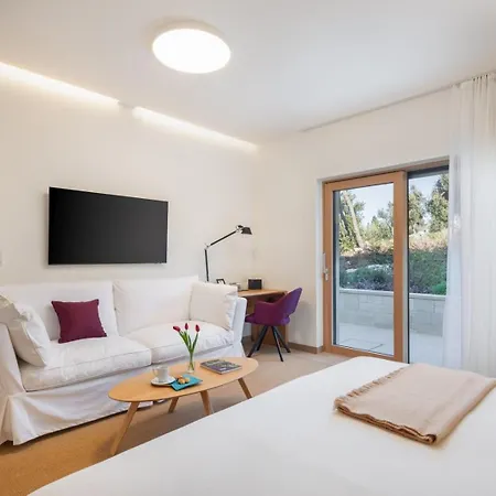 Villa Luxury Bracchia Magic Retreat I With Heated Pool, Sauna And Jacuzzi On Brac