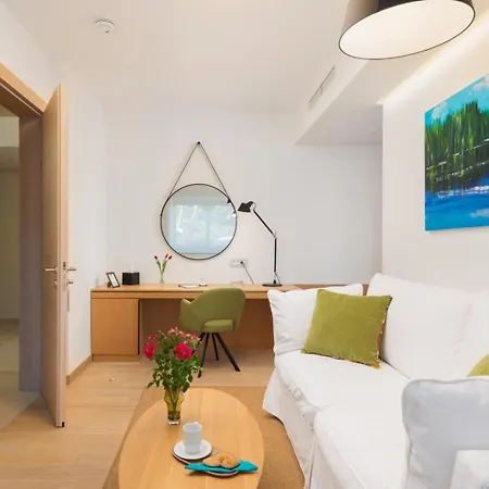 Luxury Bracchia Magic Retreat I With Heated Pool, Sauna And Jacuzzi On Brac