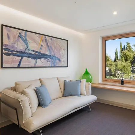 Villa Luxury Bracchia Magic Retreat I With Heated Pool, Sauna And Jacuzzi On Brac