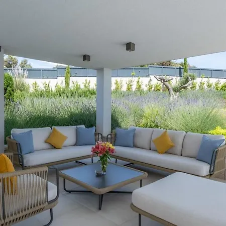 Luxury Bracchia Magic Retreat I With Heated Pool, Sauna And Jacuzzi On Brac Villa *