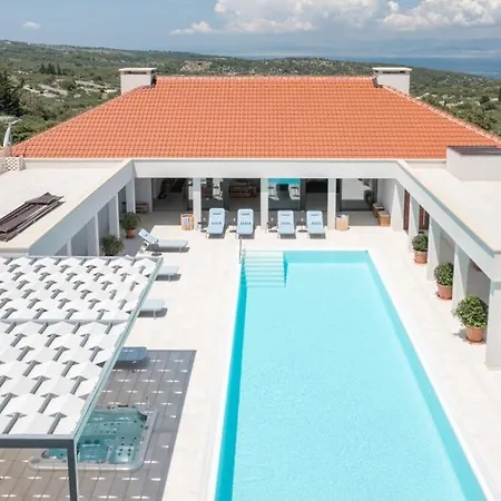 Luxury Bracchia Magic Retreat I With Heated Pool, Sauna And Jacuzzi On Brac Villa *