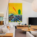 Luxury Bracchia Magic Retreat I With Large Heated Pool & On Brac Villa *