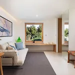 Luxury Bracchia Magic Retreat I With Large Heated Pool & On Brac Villa