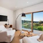 Villa Luxury Bracchia Magic Retreat I With Large Heated Pool & On Brac *