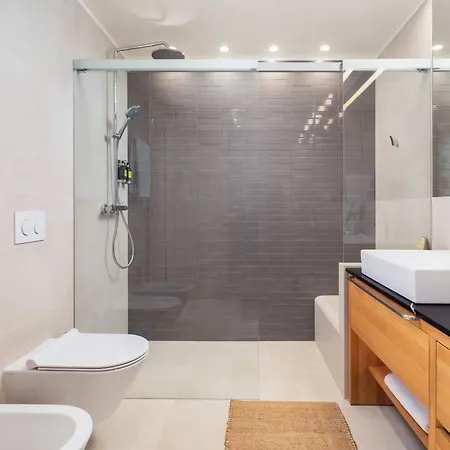 Βίλα Luxury Bracchia Magic Retreat I With Heated Pool, Sauna And Jacuzzi On Brac *