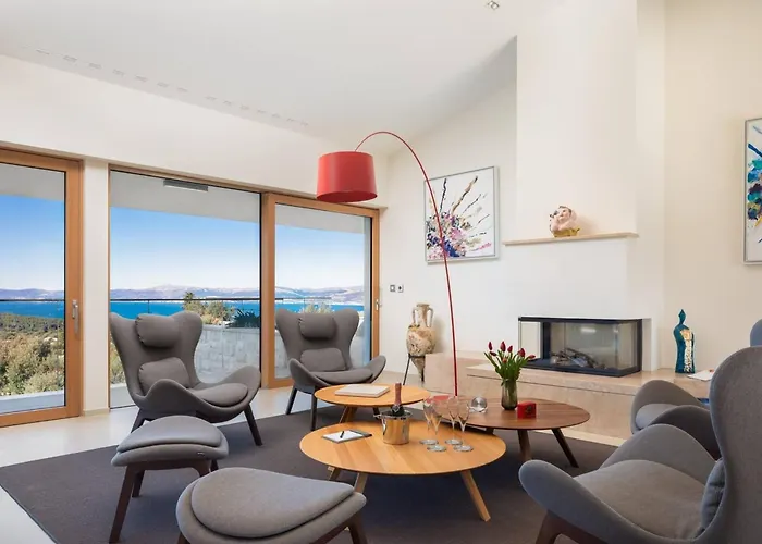 Βίλα Luxury Bracchia Magic Retreat I With Heated Pool, Sauna And Jacuzzi On Brac