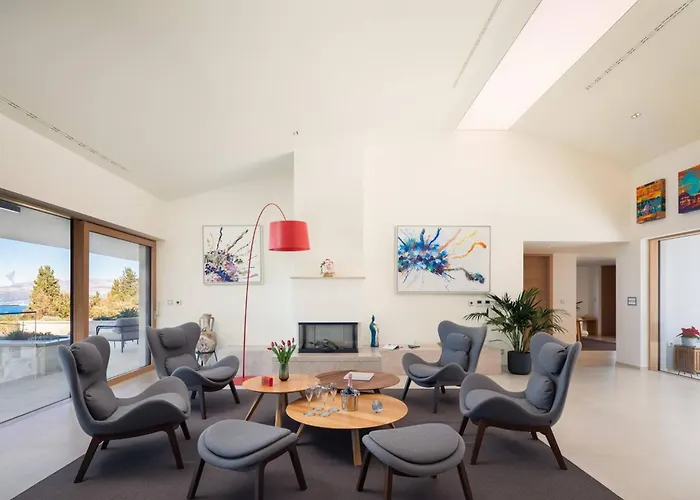 Βίλα Luxury Bracchia Magic Retreat I With Heated Pool, Sauna And Jacuzzi On Brac *