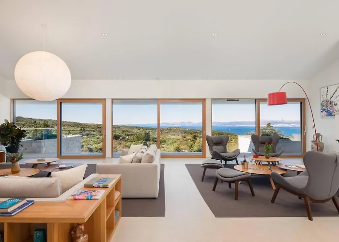 Βίλα Luxury Bracchia Magic Retreat I With Heated Pool, Sauna And Jacuzzi On Brac