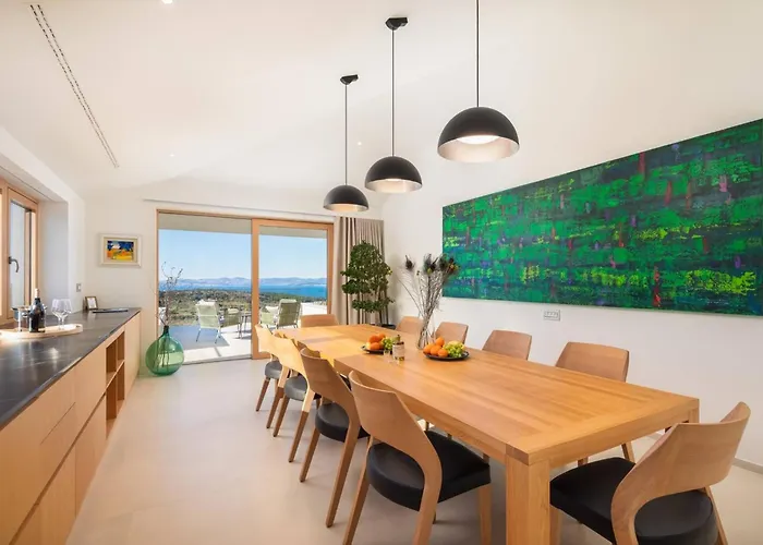 Βίλα Luxury Bracchia Magic Retreat I With Heated Pool, Sauna And Jacuzzi On Brac