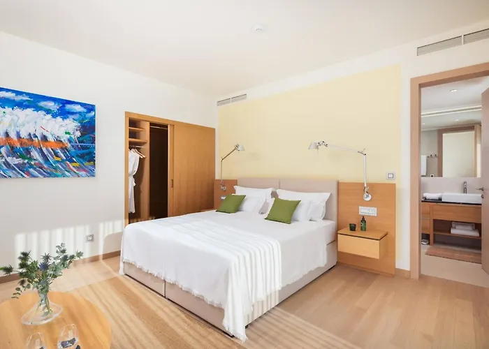 Βίλα Luxury Bracchia Magic Retreat I With Heated Pool, Sauna And Jacuzzi On Brac