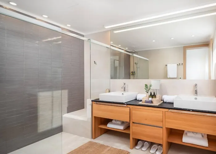 Luxury Bracchia Magic Retreat I With Heated Pool, Sauna And Jacuzzi On Brac Βίλα *