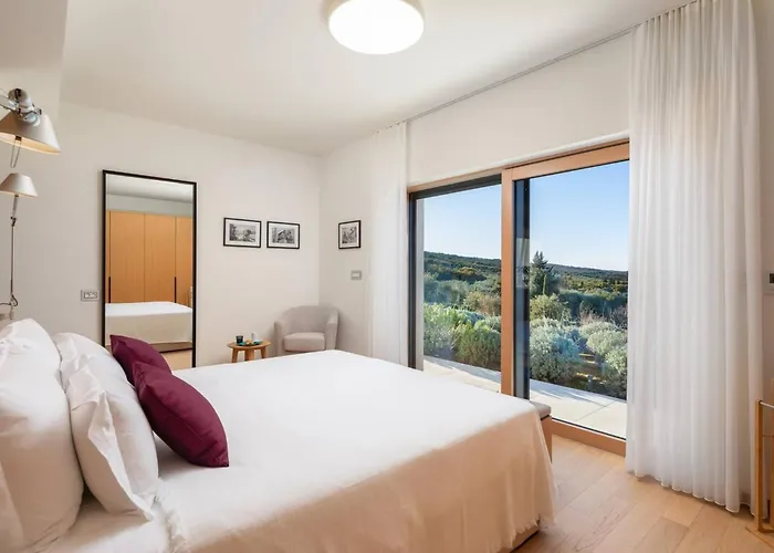Luxury Bracchia Magic Retreat I With Heated Pool, Sauna And Jacuzzi On Brac Βίλα *