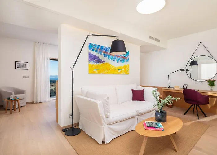 Βίλα Luxury Bracchia Magic Retreat I With Heated Pool, Sauna And Jacuzzi On Brac