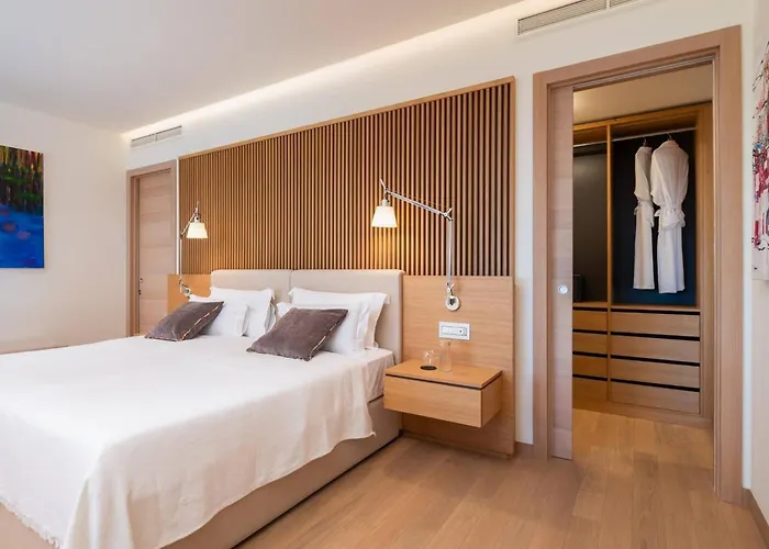 Luxury Bracchia Magic Retreat I With Heated Pool, Sauna And Jacuzzi On Brac Βίλα *