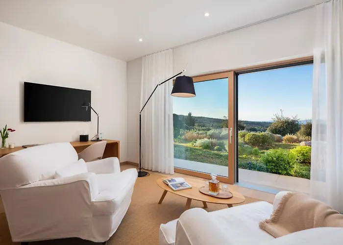 Βίλα Luxury Bracchia Magic Retreat I With Heated Pool, Sauna And Jacuzzi On Brac *