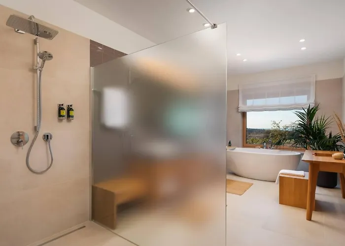 Βίλα Luxury Bracchia Magic Retreat I With Heated Pool, Sauna And Jacuzzi On Brac