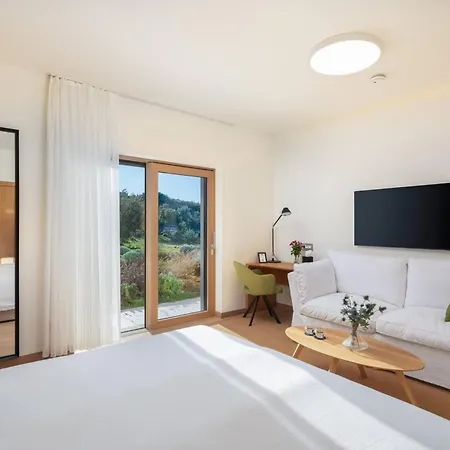 Luxury Bracchia Magic Retreat I With Large Heated Pool & On Brac Skrip